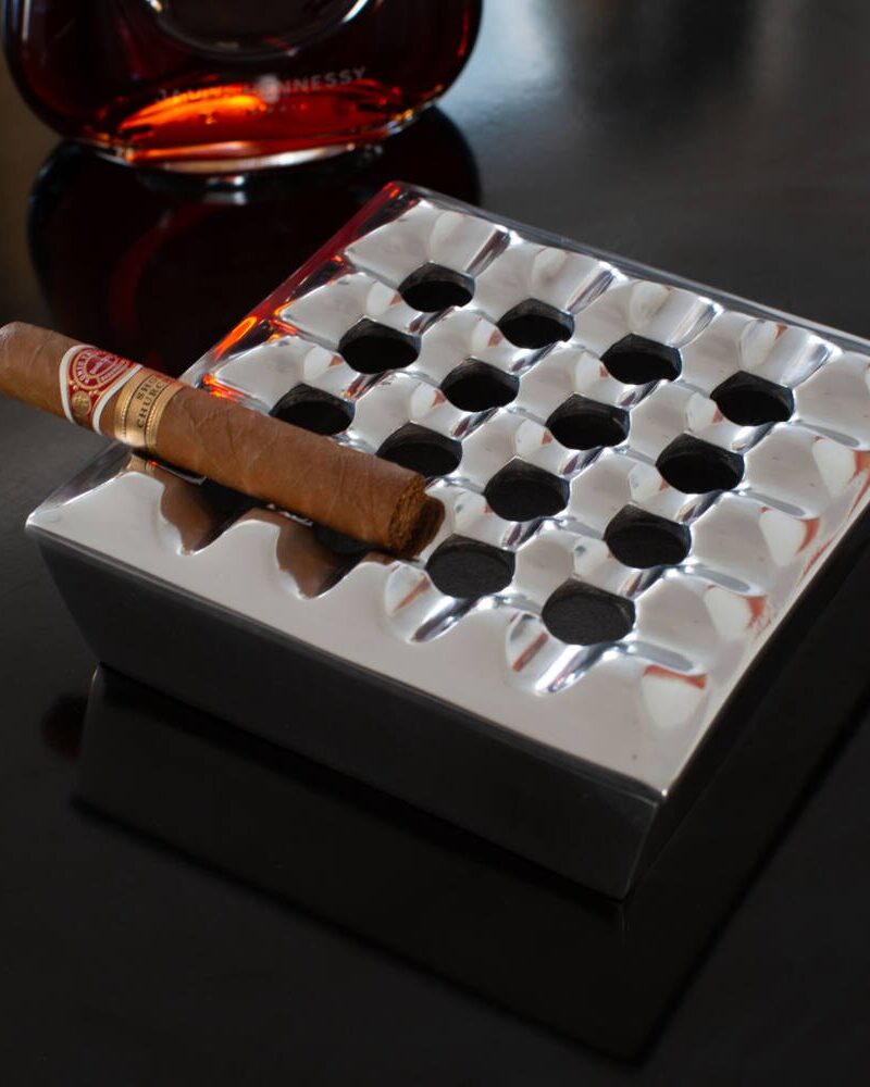 Metal Square Grid Cigar Ashtray