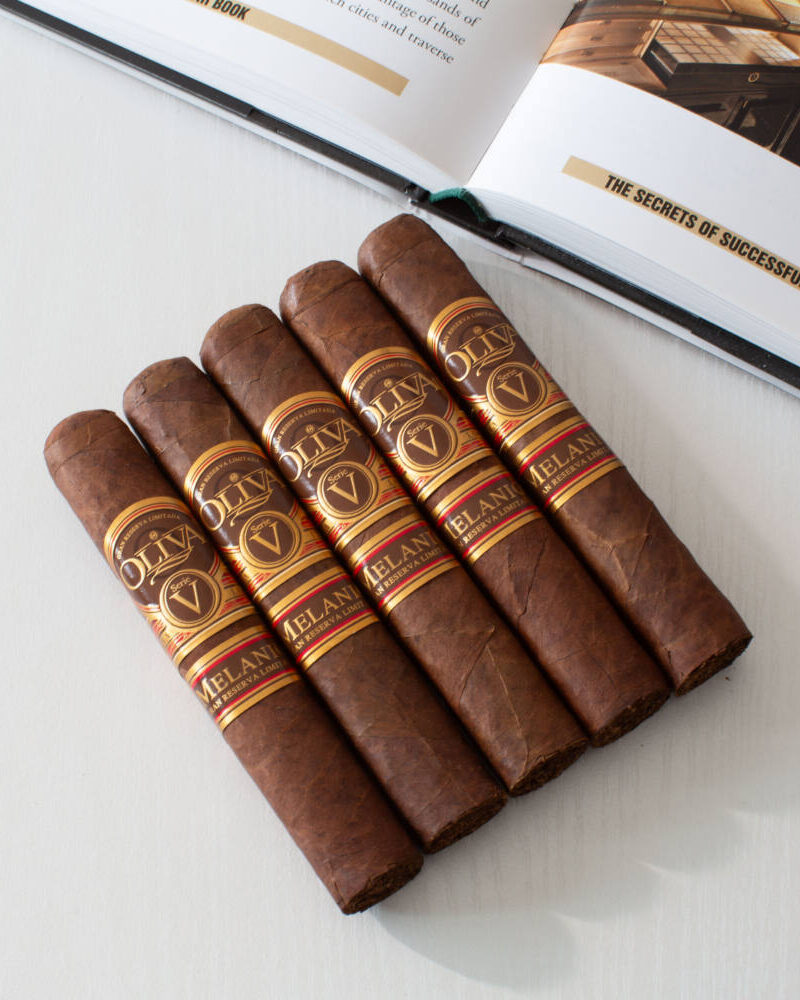 Oliva Melanio Robusto Pack