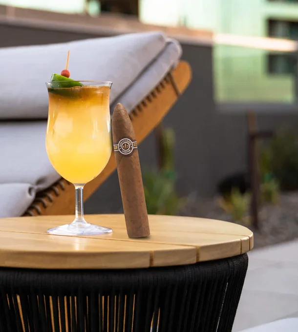 Montecristo Petit No. 2 Cigar