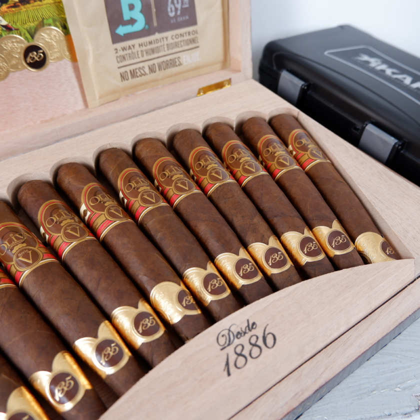 Oliva 135 Aniversario Serie V Edicion Real Cigars