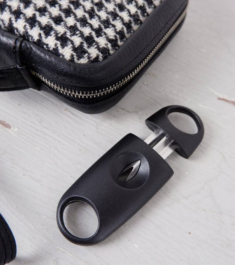 Xikar VX V Cut Cigar V Cutter Black