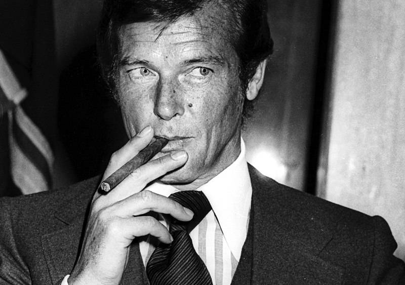 James Bond And Cigars
