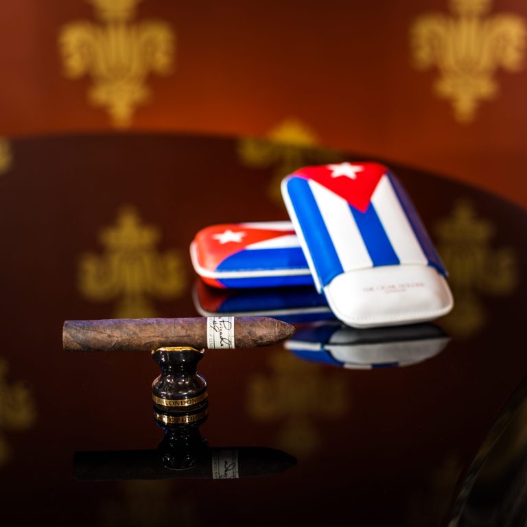 Cigar Stand Essential