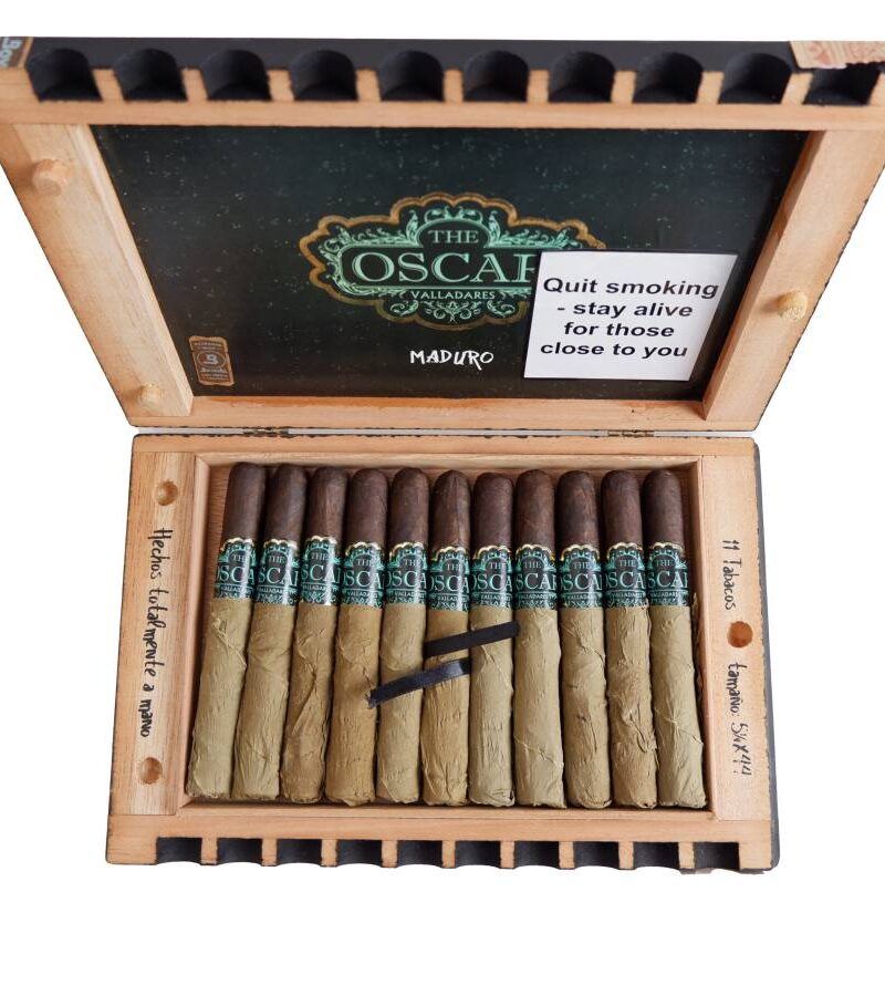 The Oscar Valladares Maduro Robusto Cigar