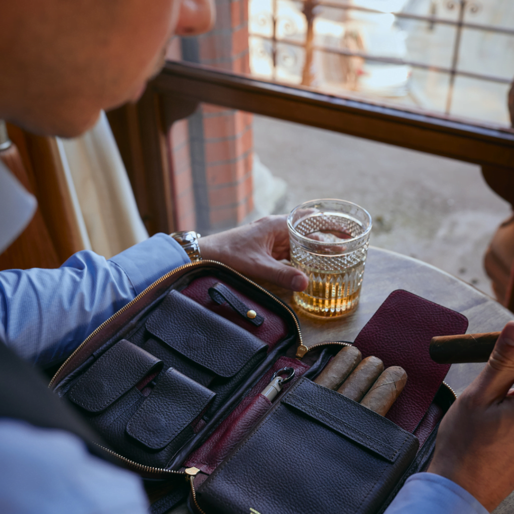 Sierra Maestra Cigar Organiser Brown and Burgundy