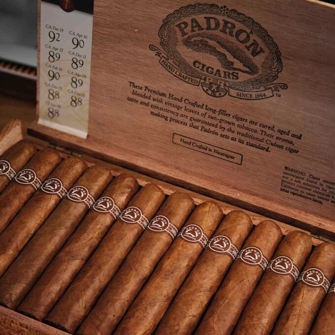 Padron 2000 Natural Cigar