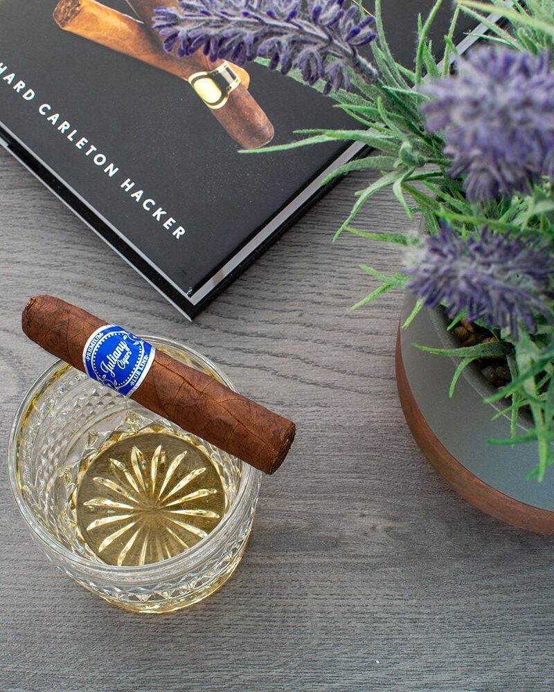 Juliany Blue Line Coronita