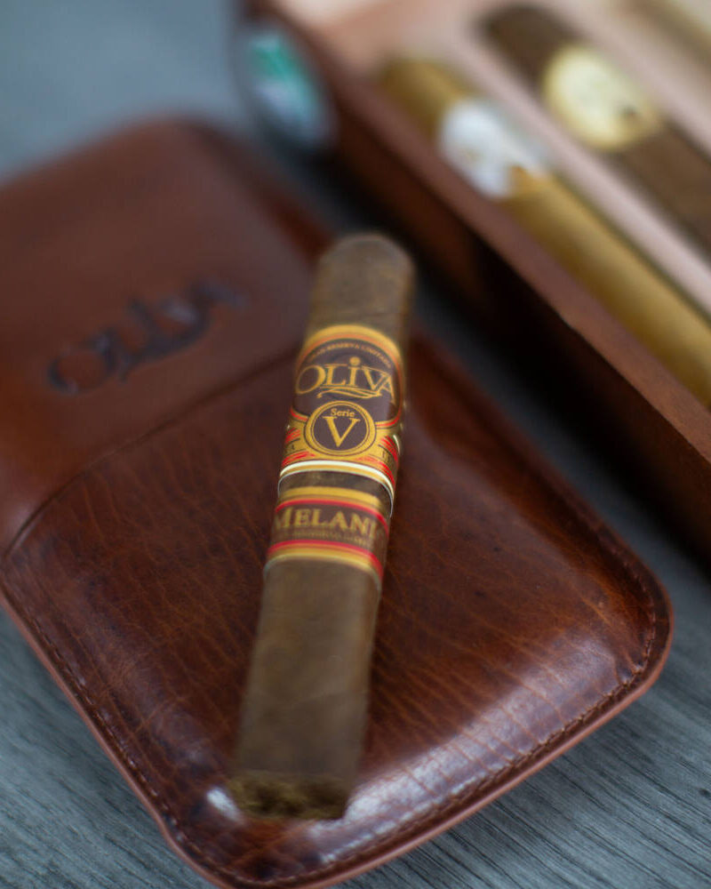 Oliva Melanio Gift Set