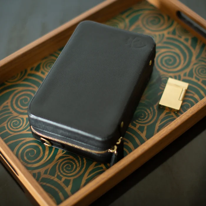 Crossbody Black Cigar Case