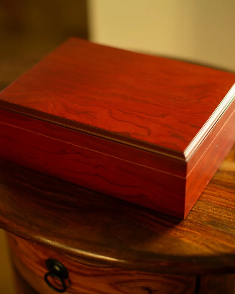 Chestnut Cigar Humidor