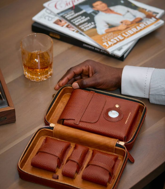 Connoisseur's Blend Cigar Case